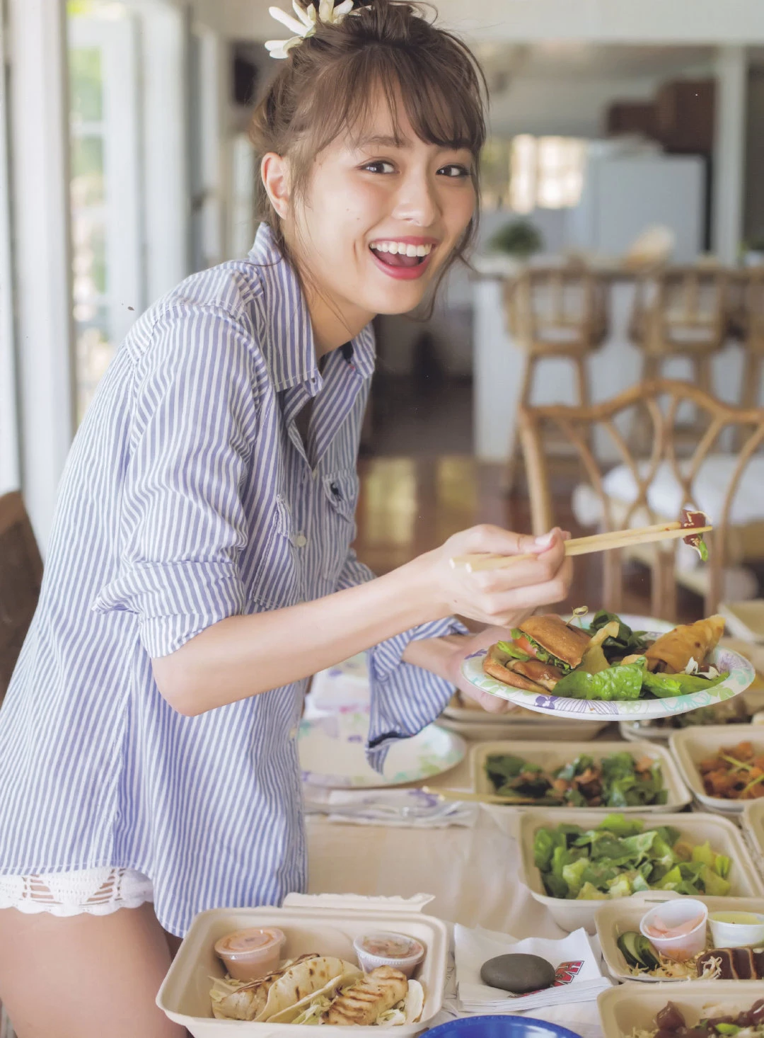 “美尻正妹”内田理央 写真大晒性感