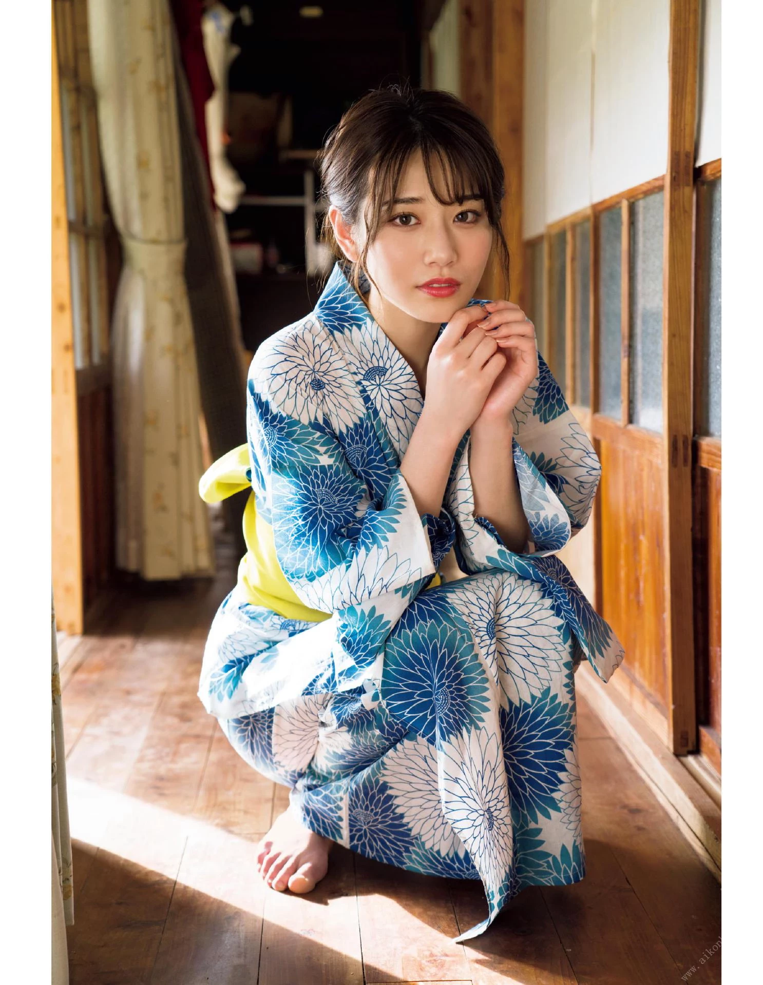 河北彩花 1st Photobook - SAIKA [111P]