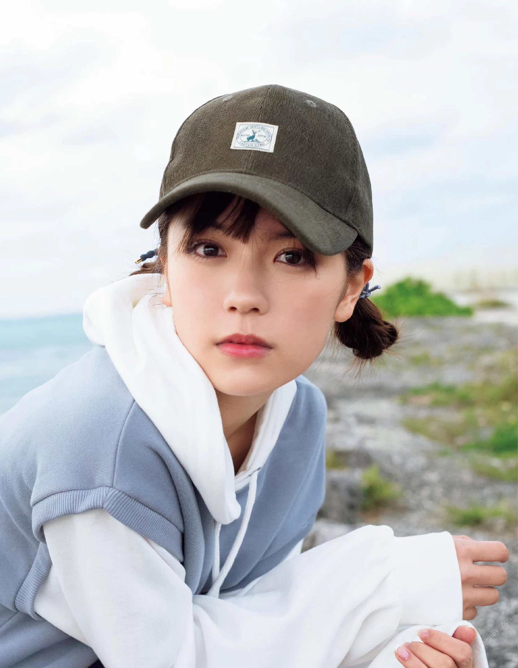 村山优香1st.写真集 MY～辉く瞳～ [106P]