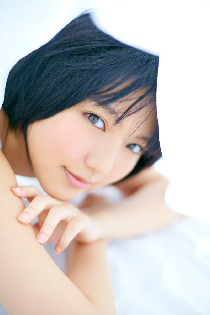 真野恵里菜[Wanibooks] 2015年05月号 #131 Erina Mano [577P]