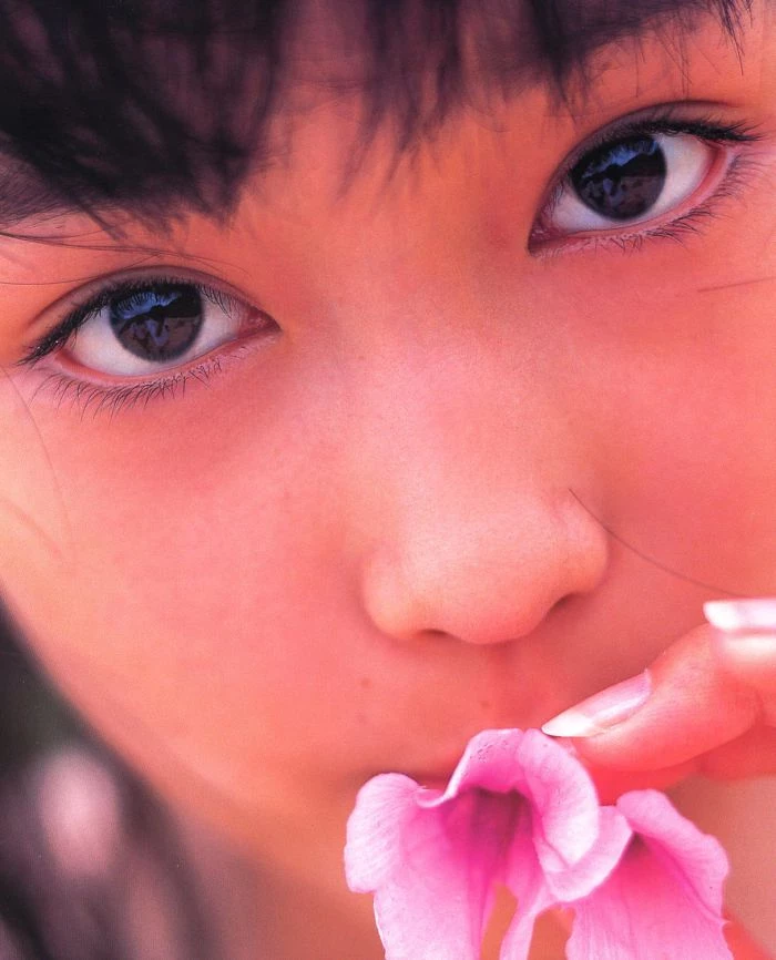 三津谷叶子[Photobook] - zinnia [343P]