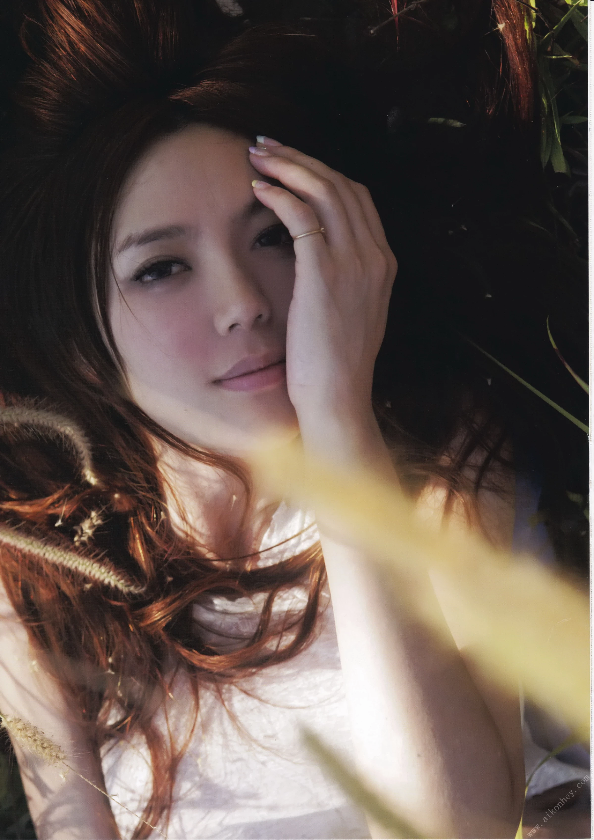 周伟彤[Photobook] Cica 写真集“Cica loves YOU！” [109P]