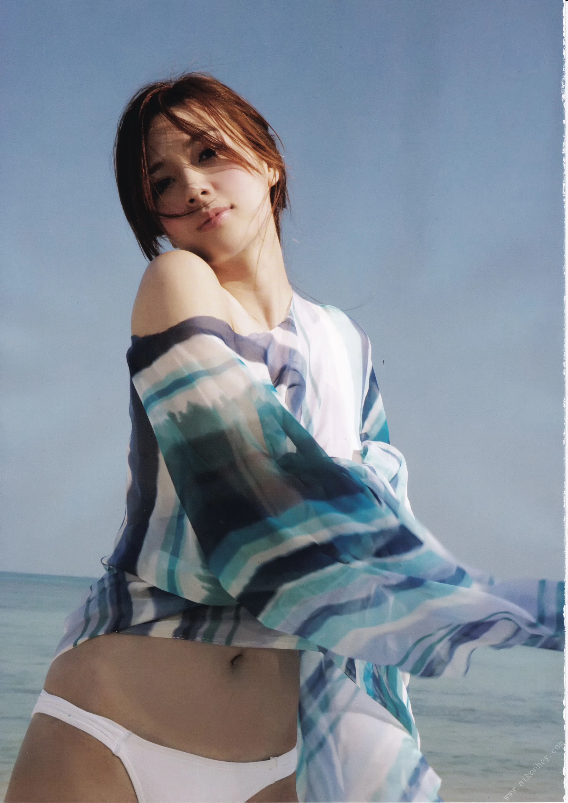 周伟彤[Photobook] Cica 写真集“Cica loves YOU！” [109P]