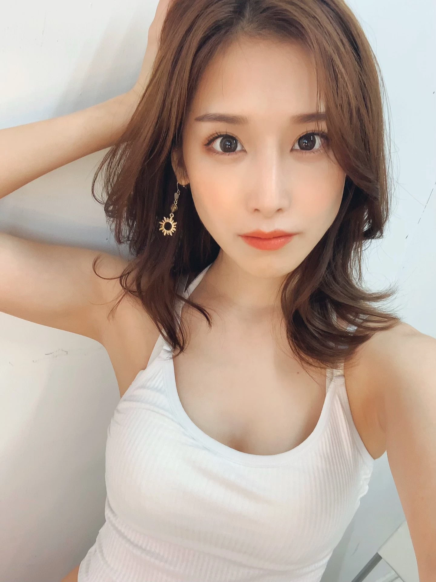 性感Model益田アンナ 水汪电眼会勾人