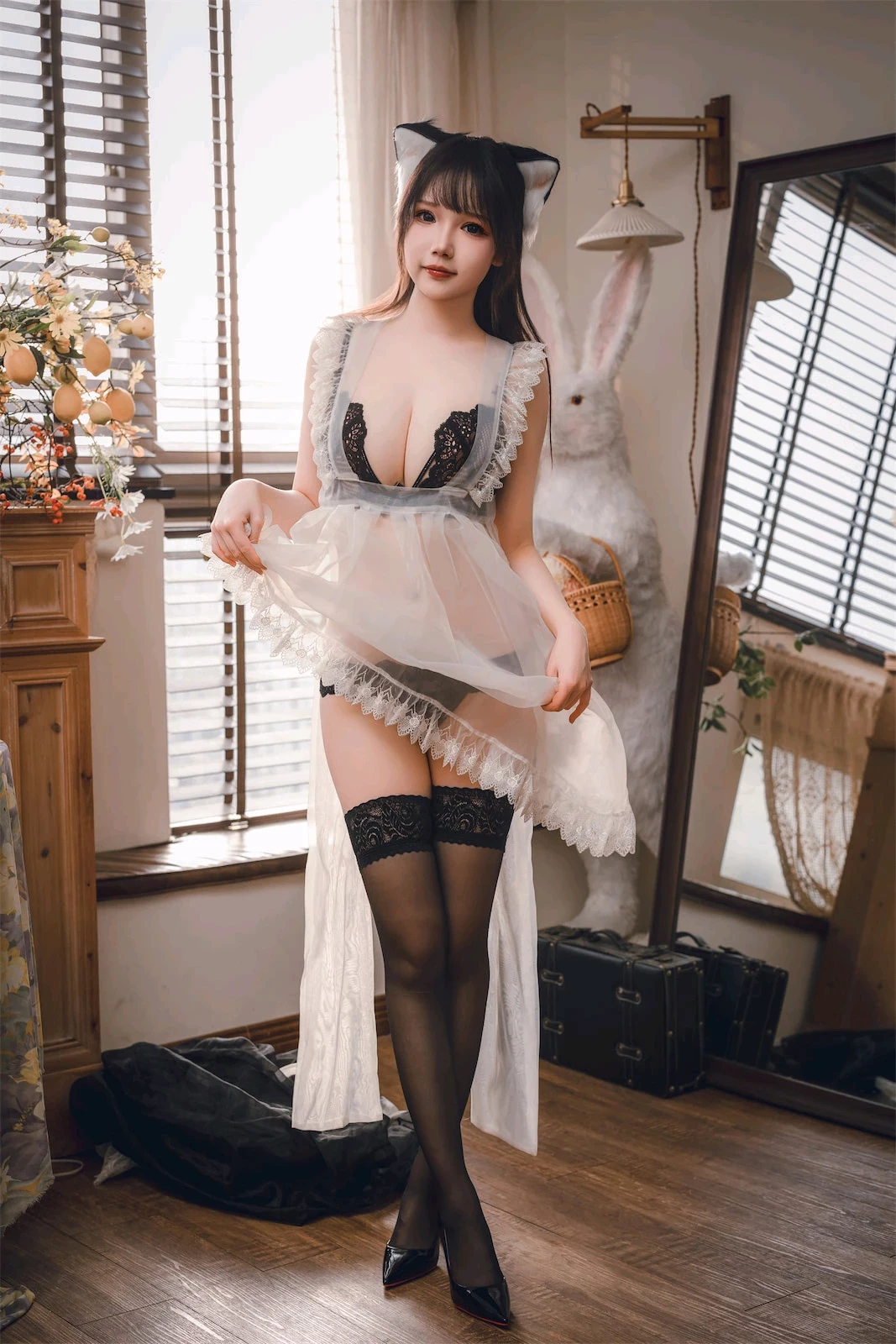 Astra 雪晴 - Transparent maid 透明女仆 [71P]