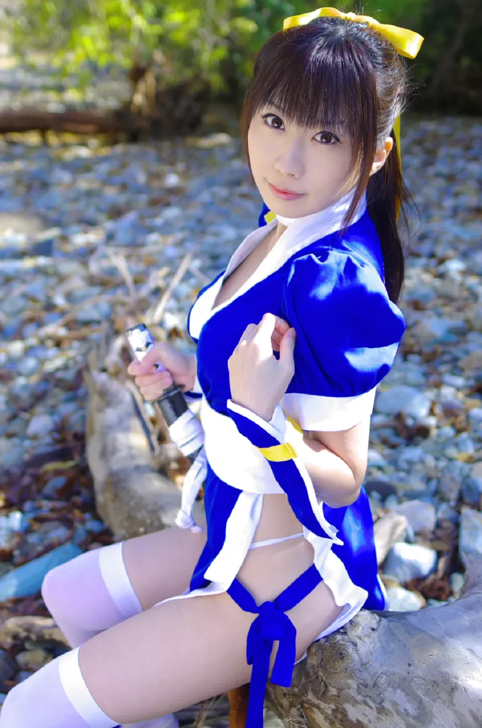 [Cosplay精选]COS正片《霞浪漫》美女武士的白丝美腿性感写真337P