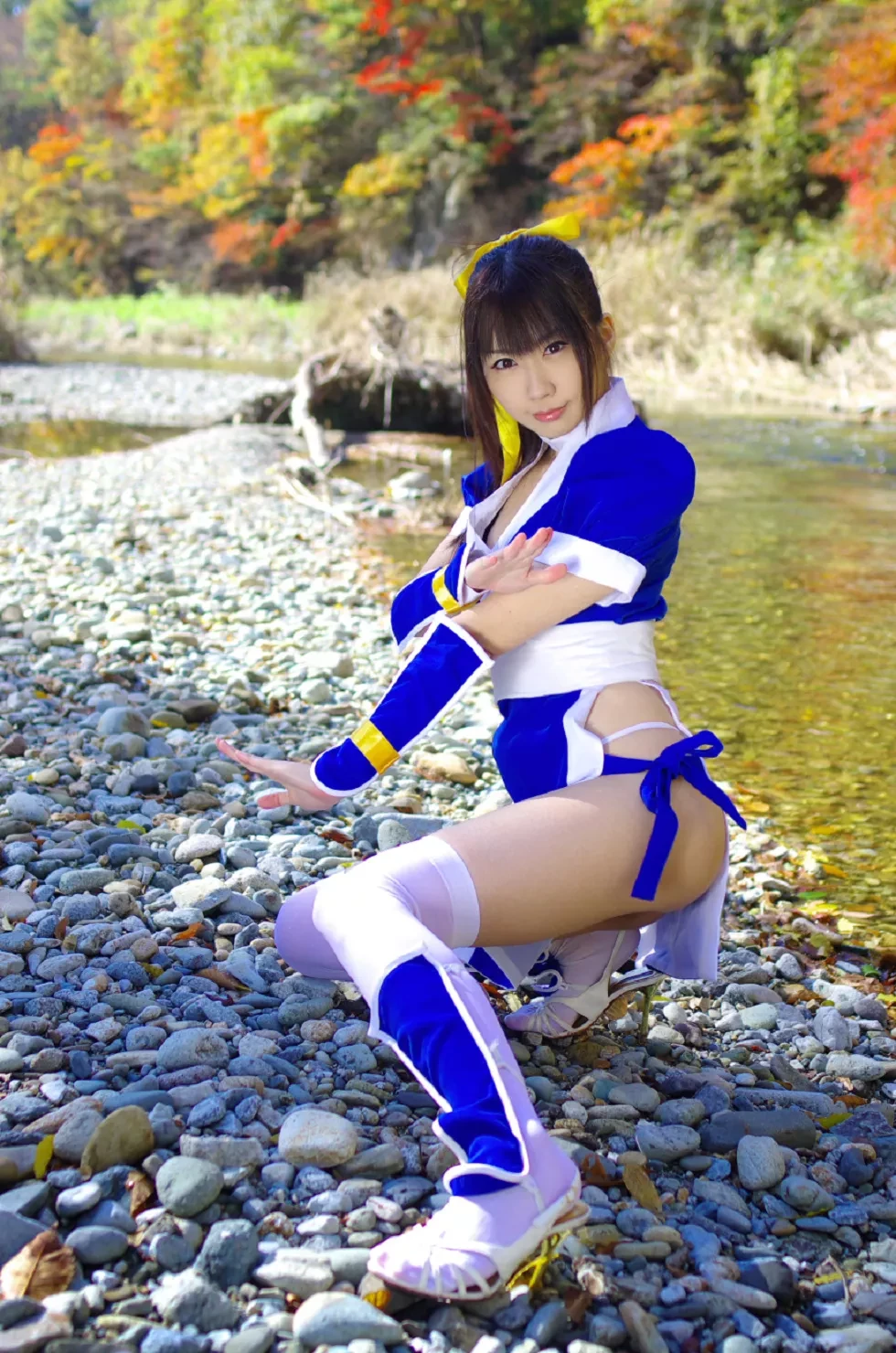 [Cosplay精选]COS正片《霞浪漫》美女武士的白丝美腿性感写真337P