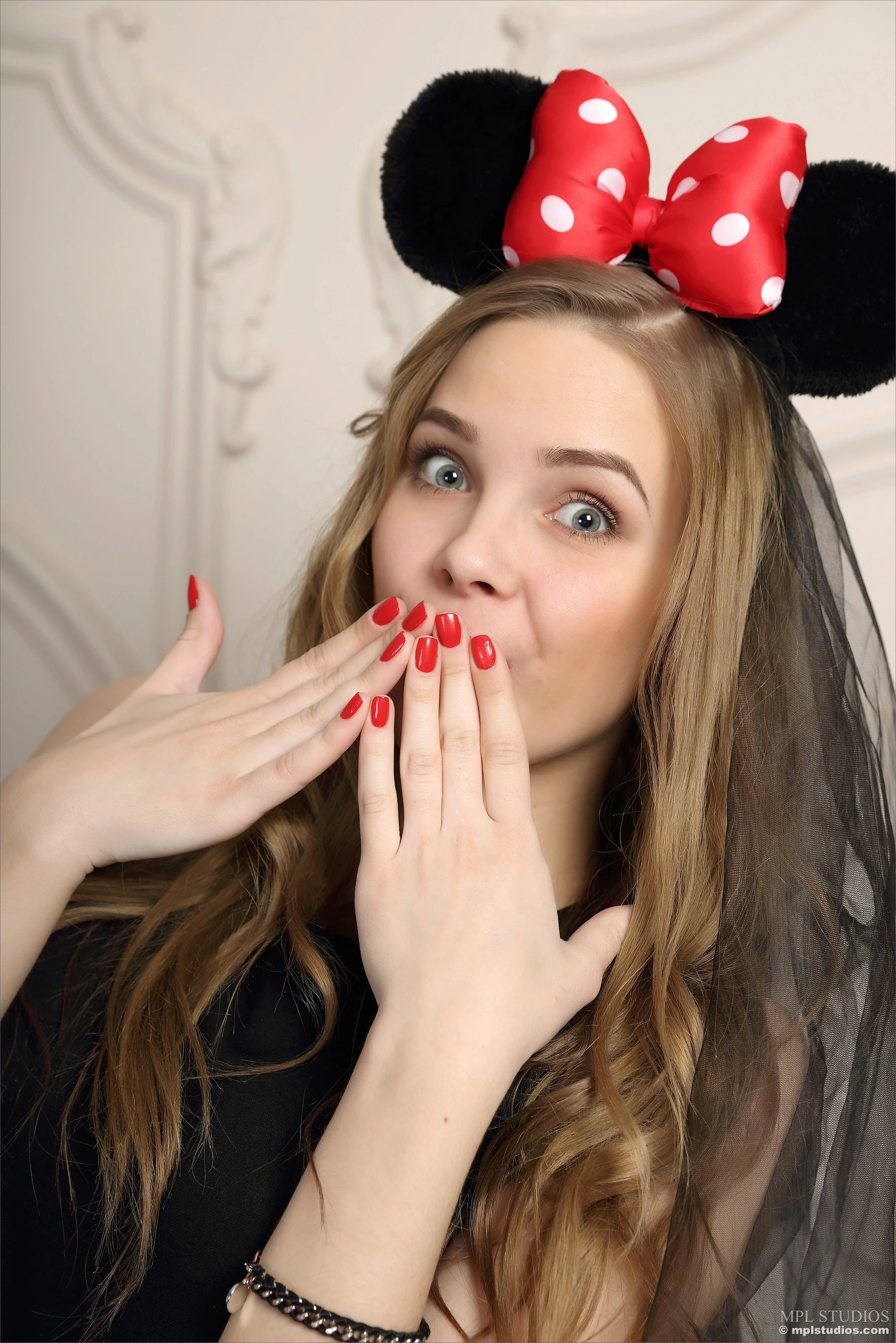 Carolina - Playful Minnie [92P]