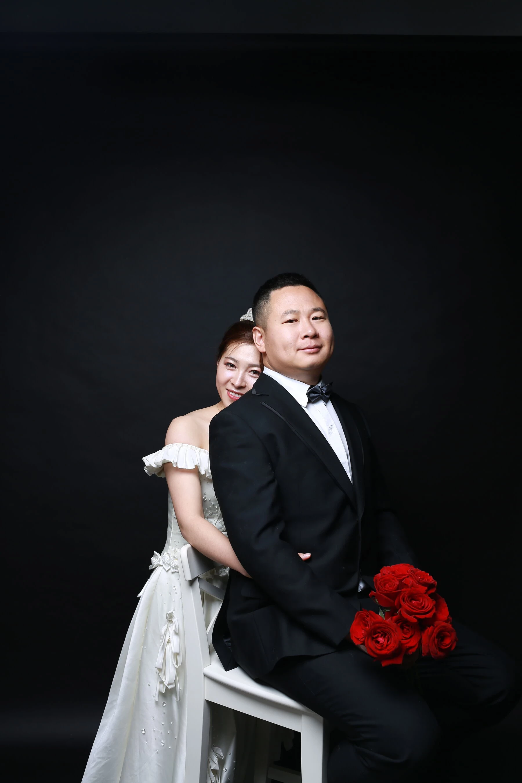 [Photo]小夫妻露点婚纱照 [575P]