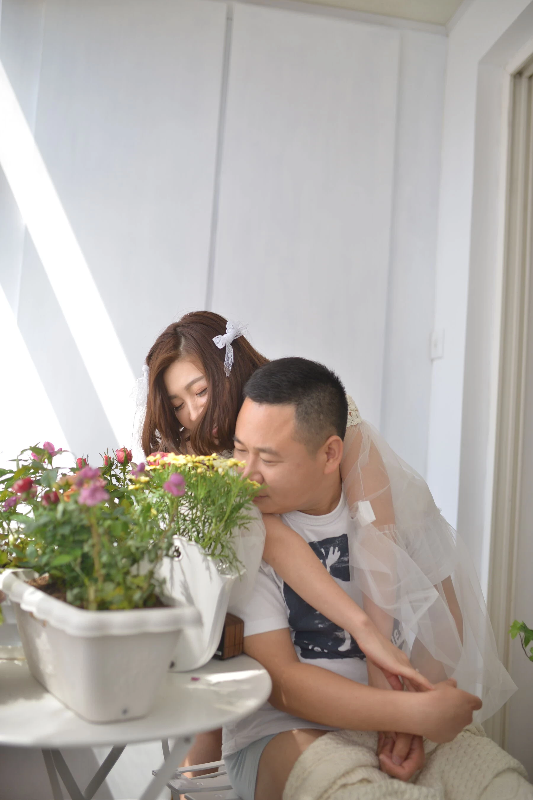 [Photo]小夫妻露点婚纱照 [575P]