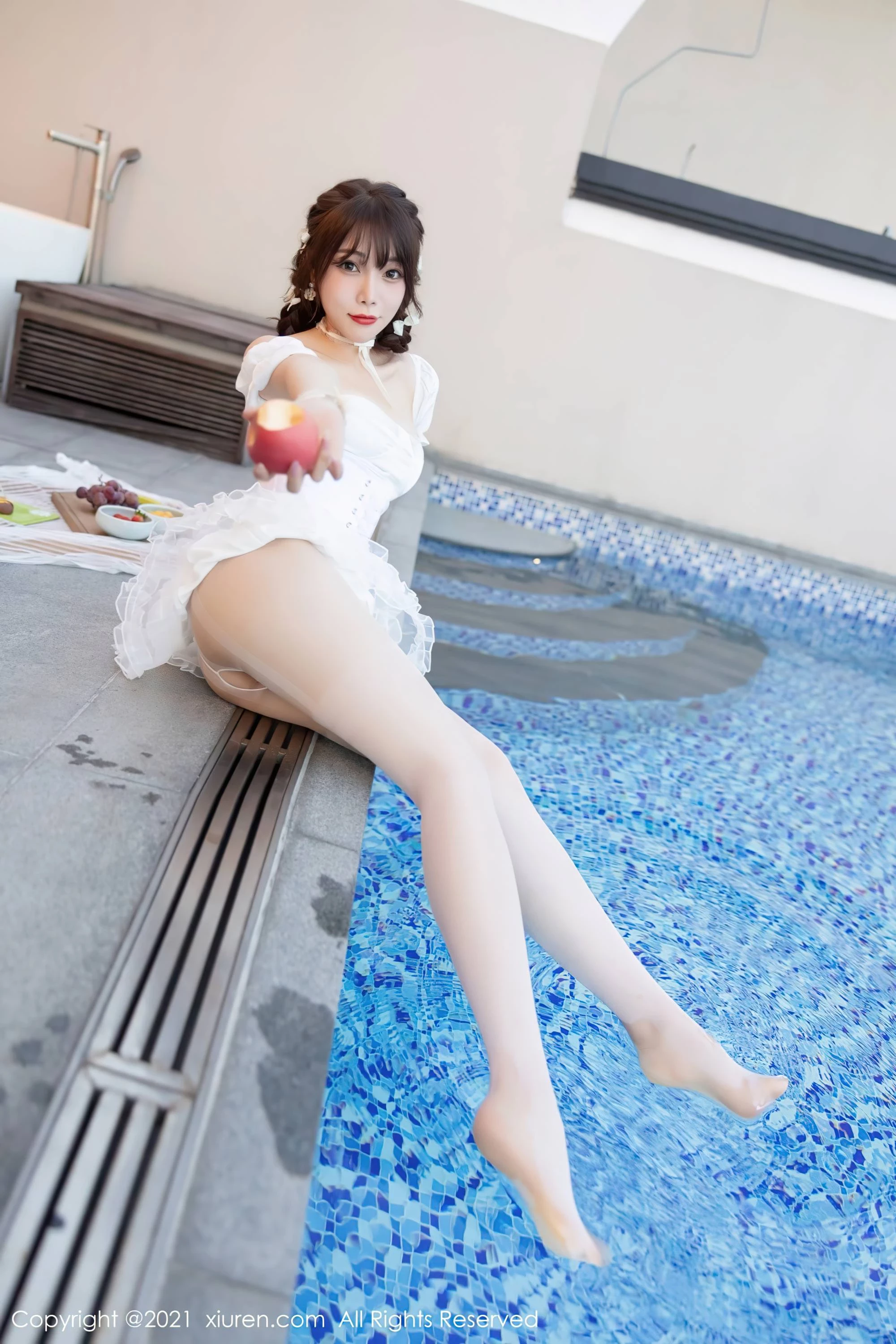 [Xiuren秀人系列]2021.09.26 No.3998 芝芝Booty 完整版无水印写真[63P]