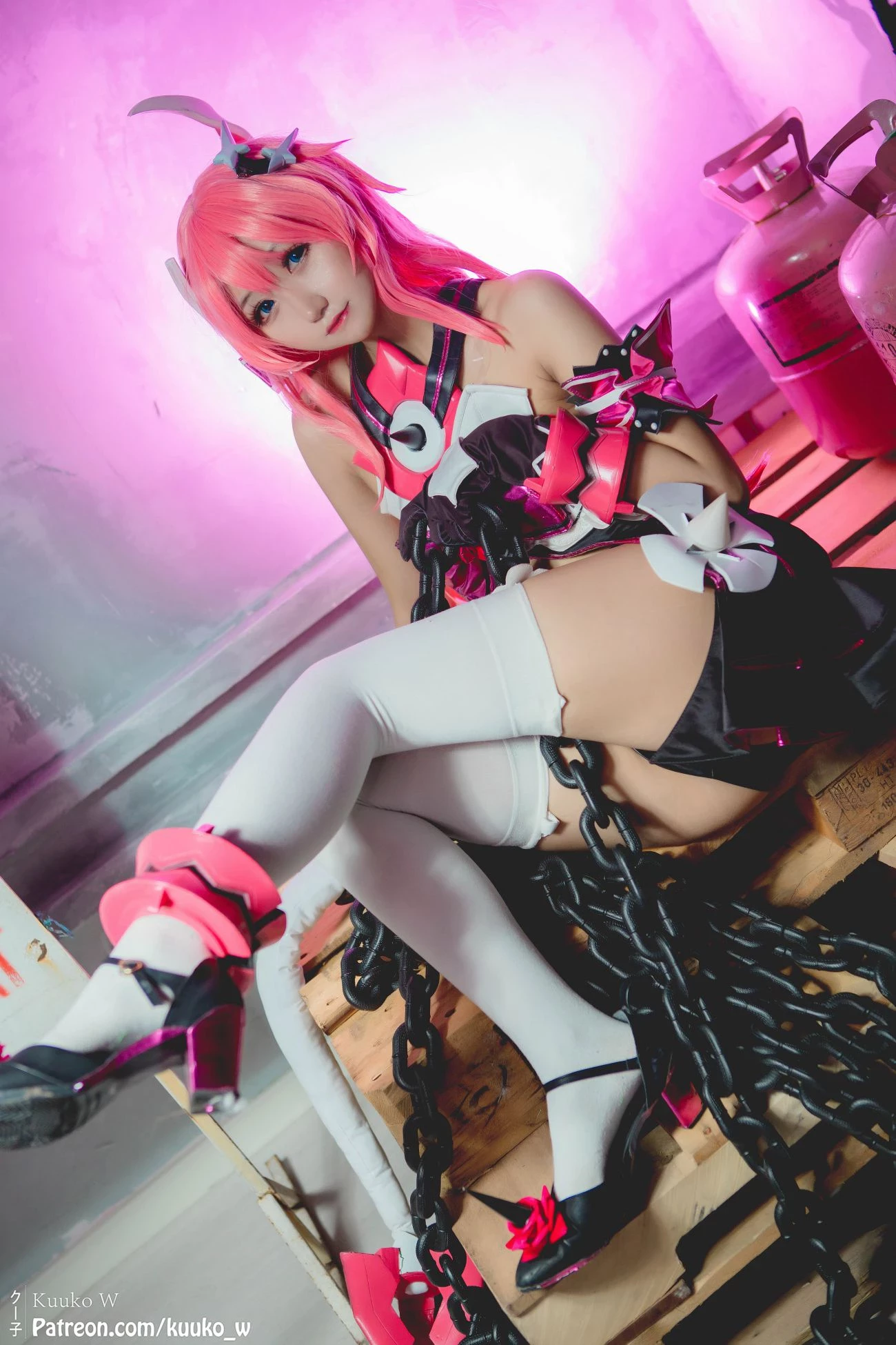 Cosplay KuukoW Kuuko クー子 Rosalia Honkai Impact