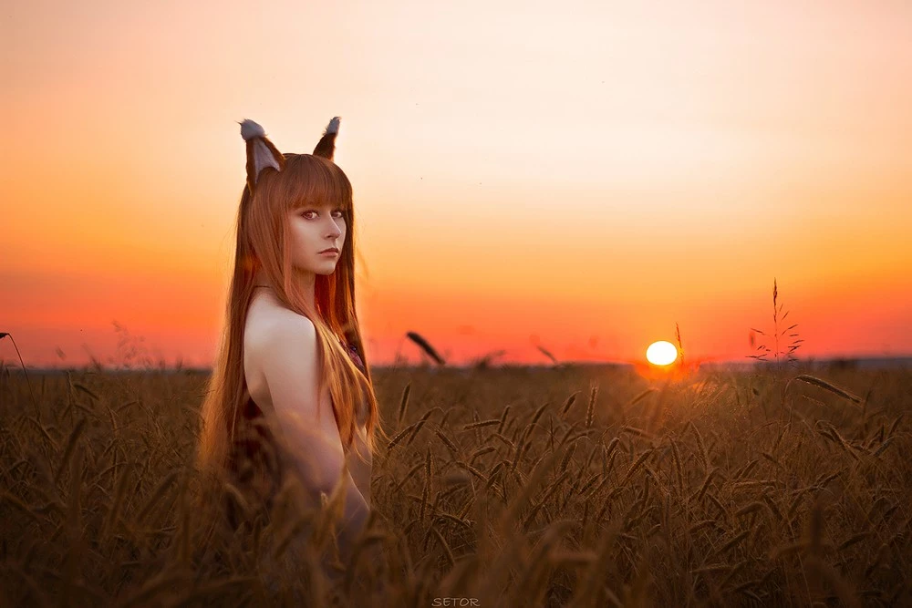 KyrieFox Holo cosplay