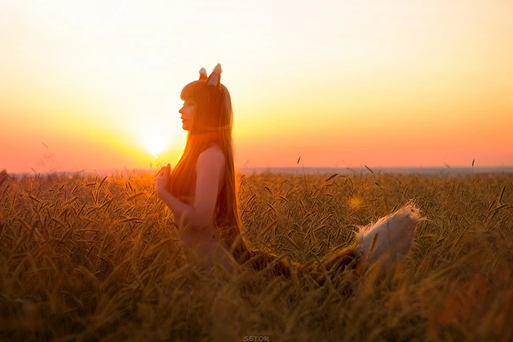 KyrieFox Holo cosplay