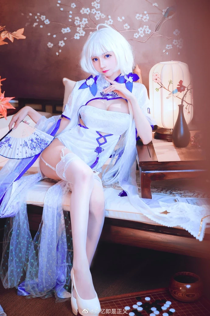 《碧藍航線》光輝鍾情春日旗袍性感長腿Cosplay[CN：鄭憶即是正義] [12P]