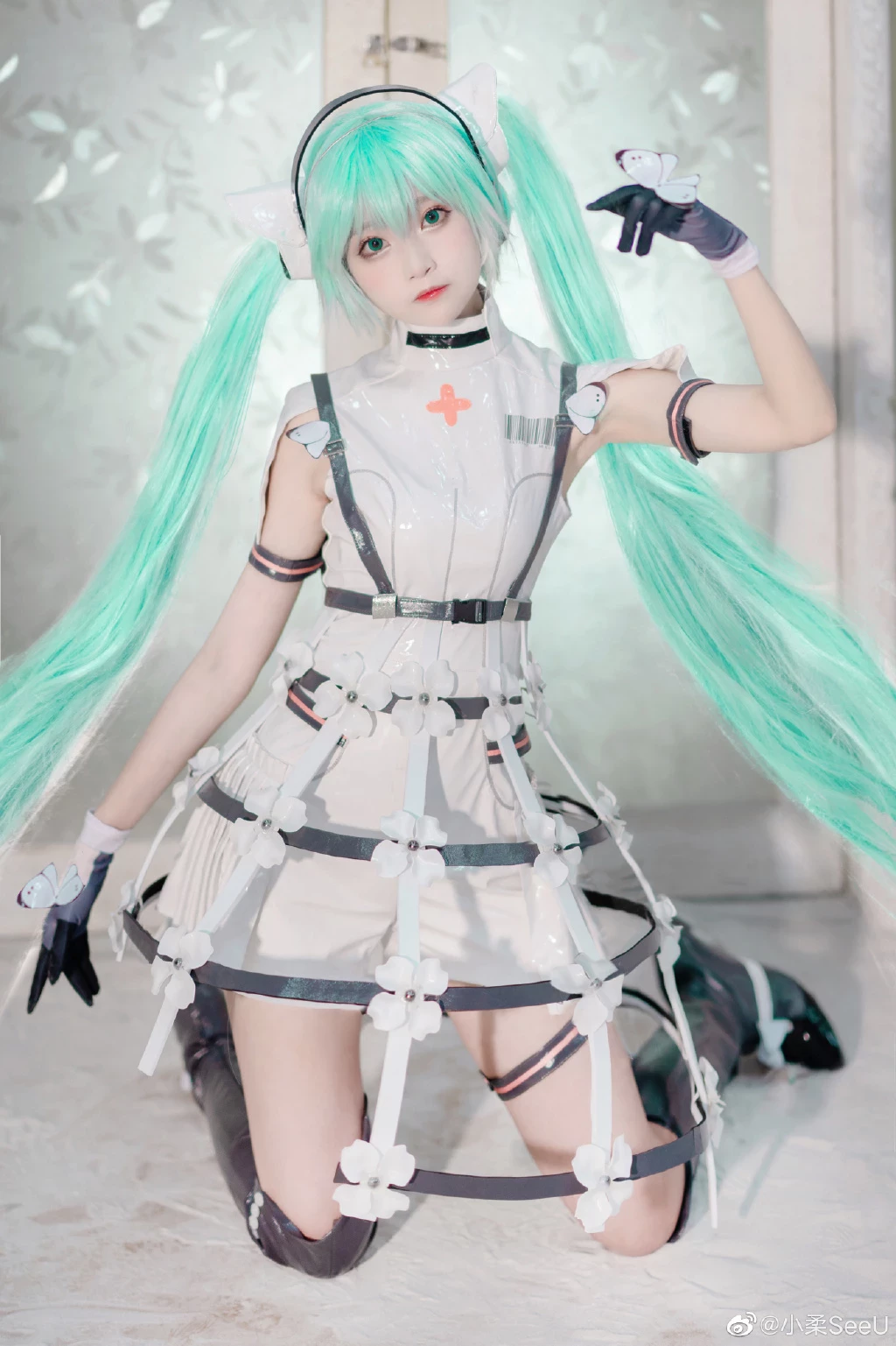 初音未來SEGA音游鳥籠ver.cos 初音ミク MIKU @小柔SeeU [11P]