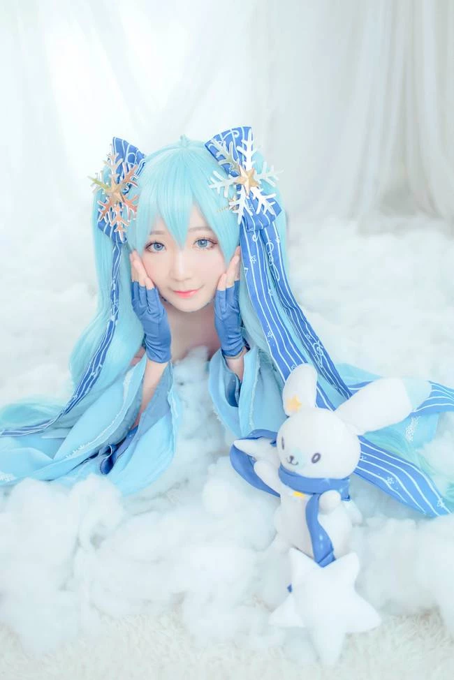 雪初音Cosplay[CN：九七] [9P]