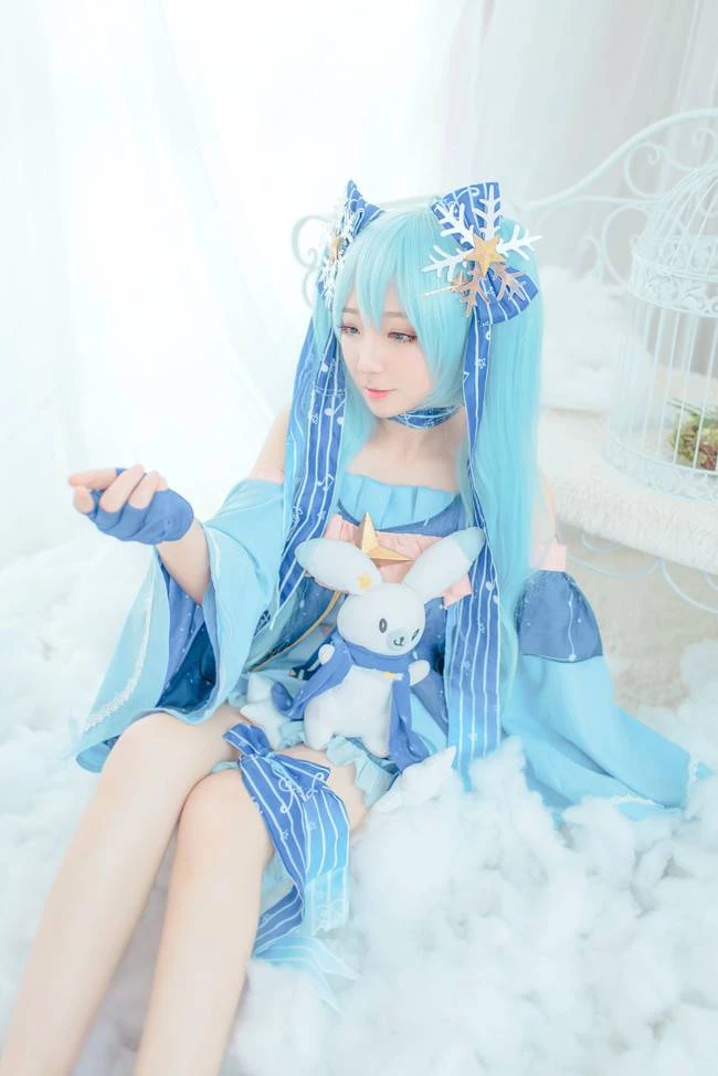 雪初音Cosplay[CN：九七] [9P]