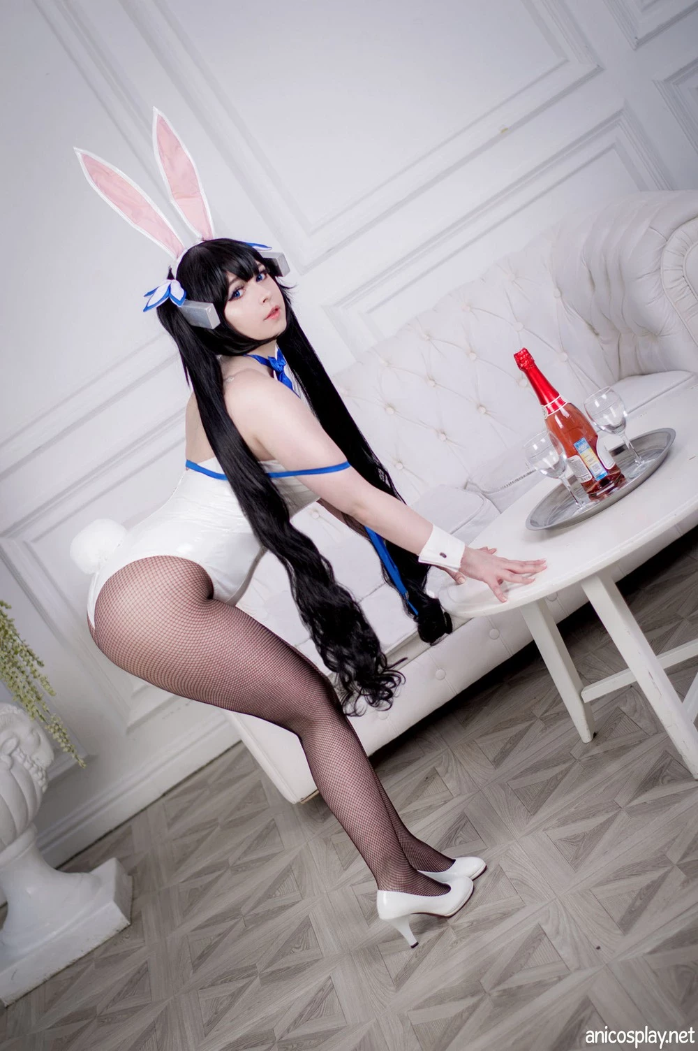 Yoshinobi - Hestia Bunny