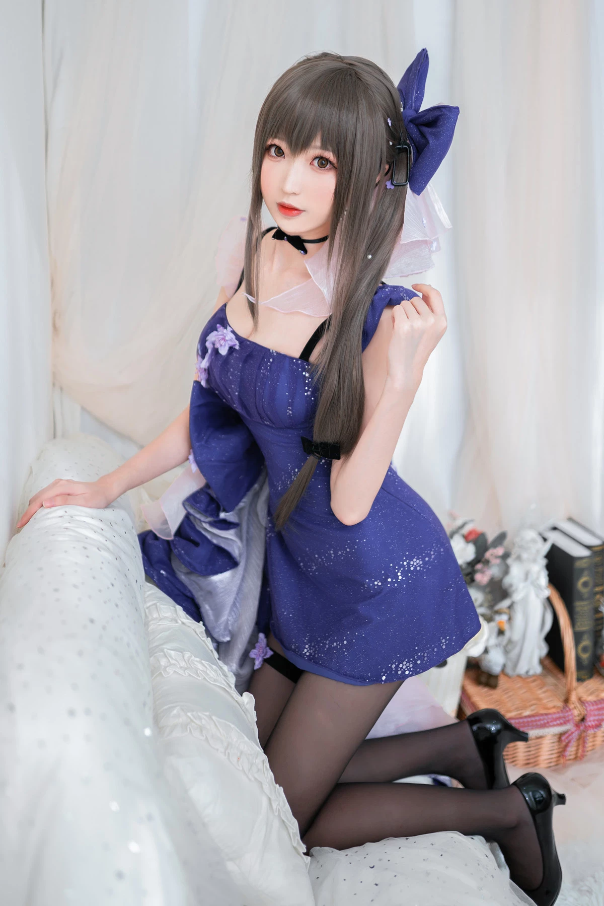 藍裙蝶美女私房Cosplay主題性感黑絲褲襪秀美腿撩人誘惑寫真 [20P]