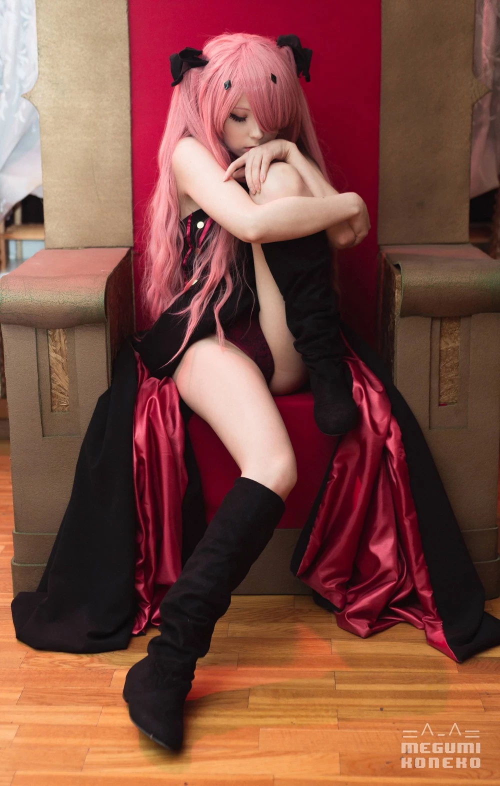 Megumi Koneko - Krul Tepes