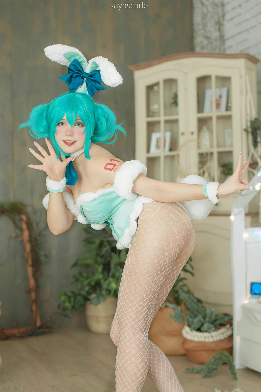 Saya Scarlet - Hatsune Miku BiCute Bunnies White