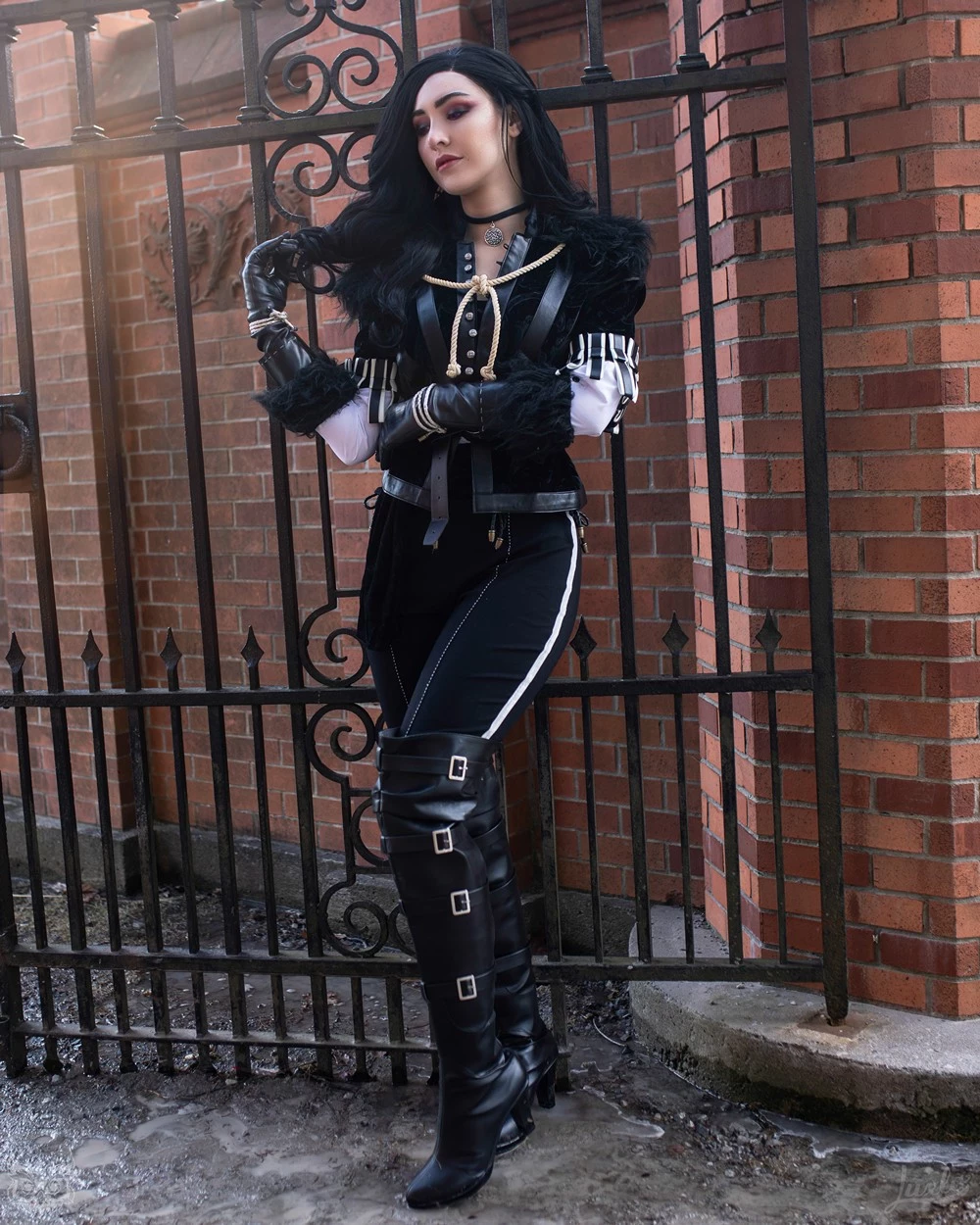 Luxlo Cosplay - Yennefer