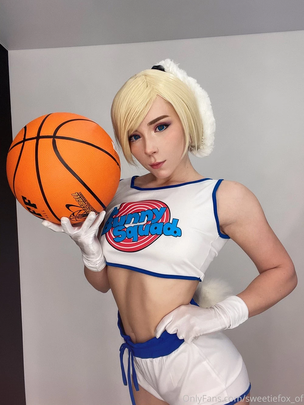 Lola Bunny [Sweetie Fox]