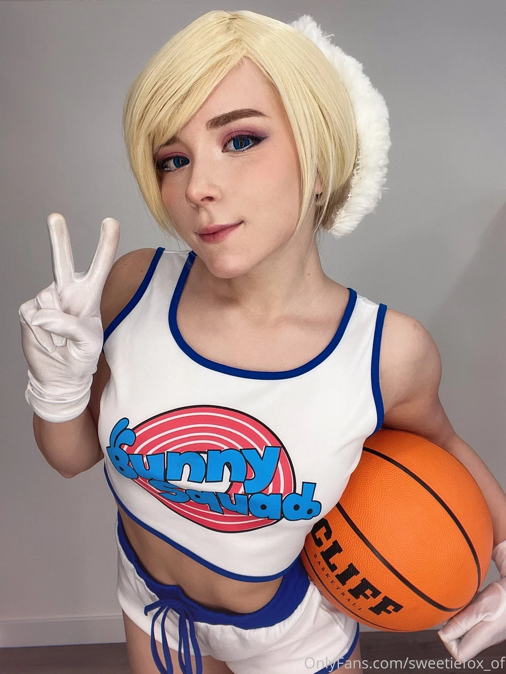 Lola Bunny [Sweetie Fox]