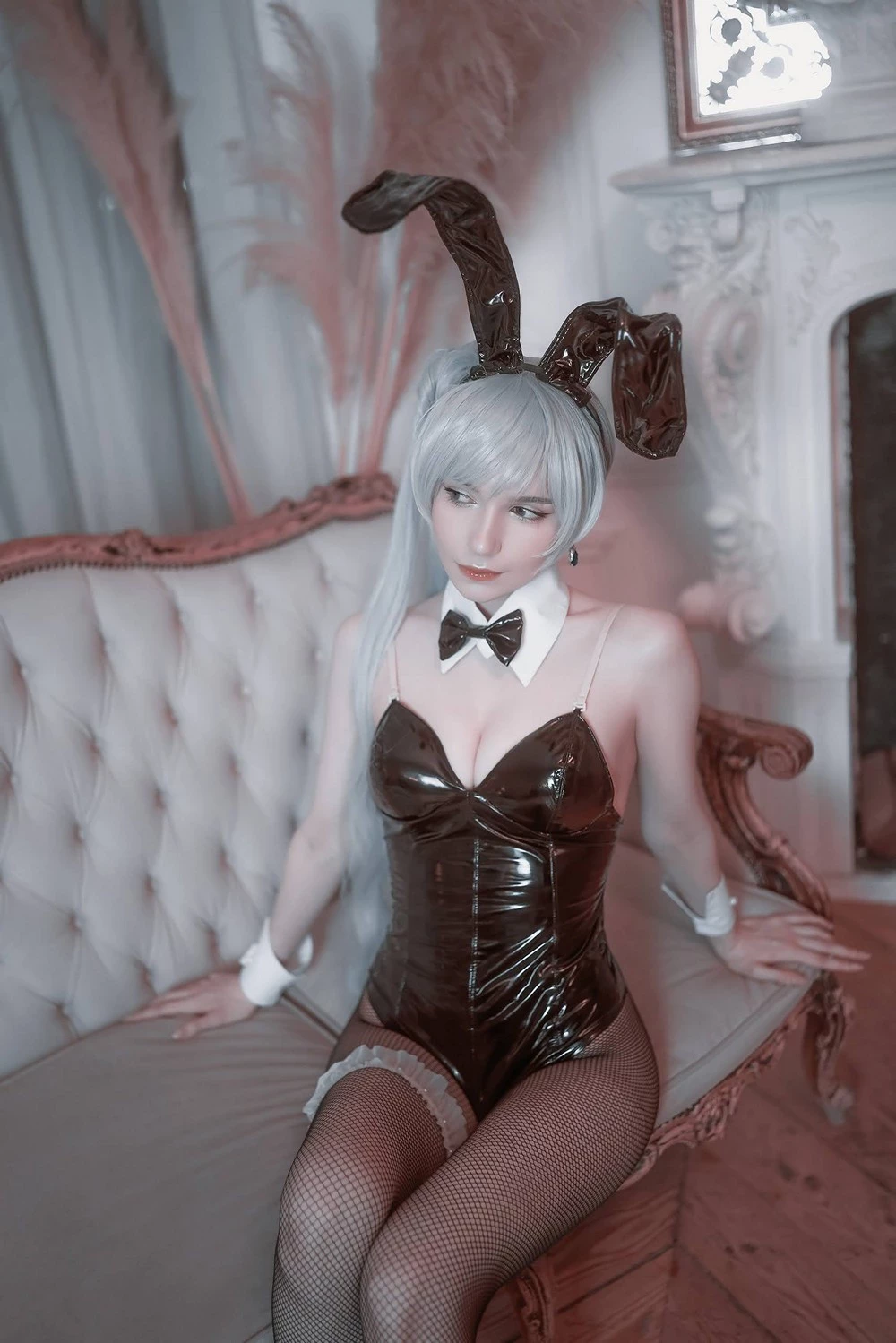 Michi Kyunn - Bunny Weiss Schnee