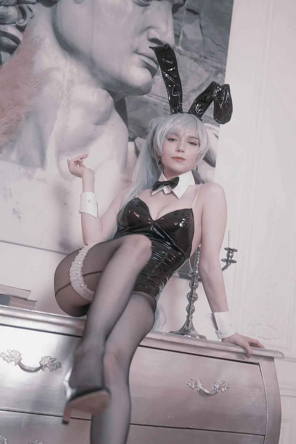 Michi Kyunn - Bunny Weiss Schnee