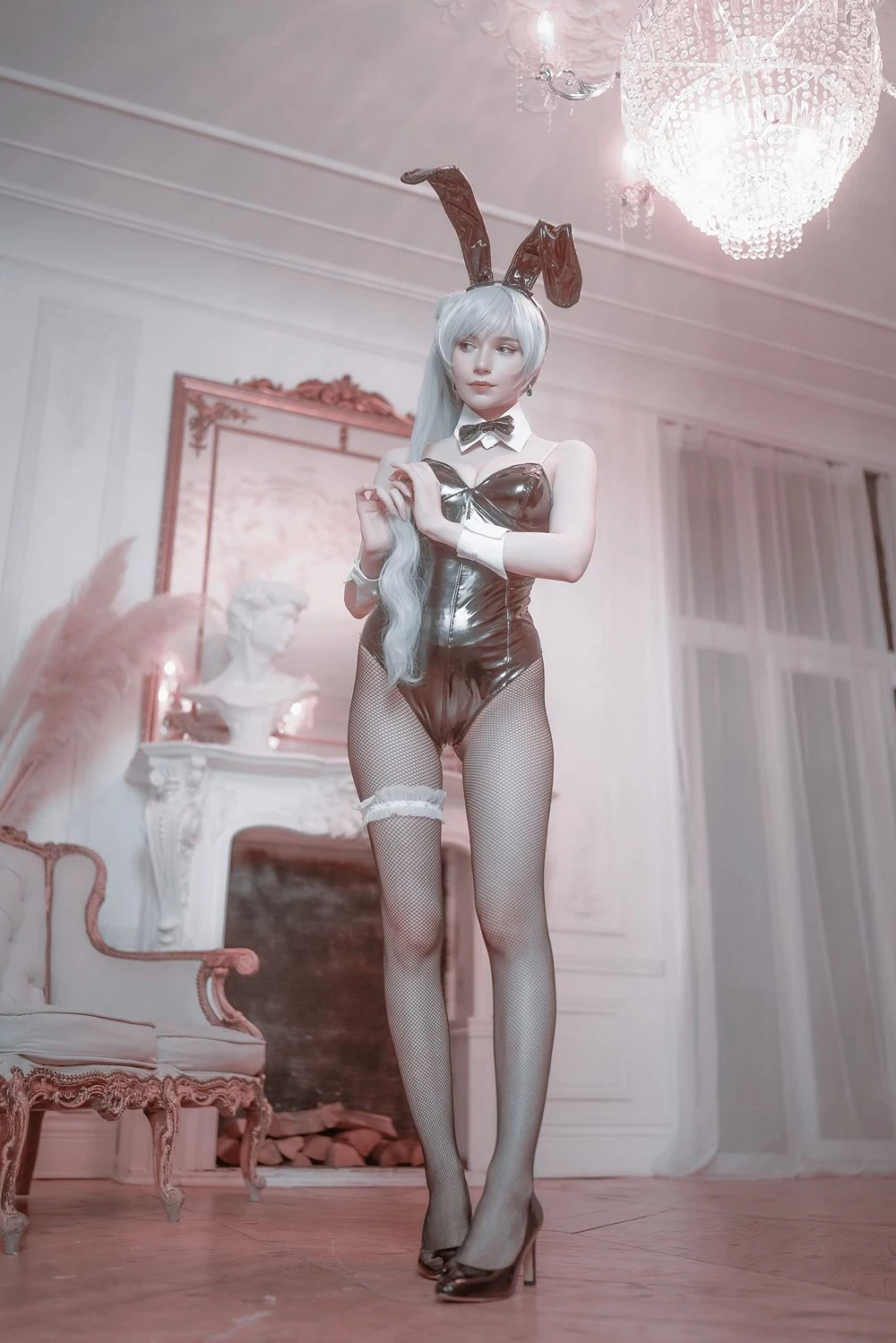 Michi Kyunn - Bunny Weiss Schnee