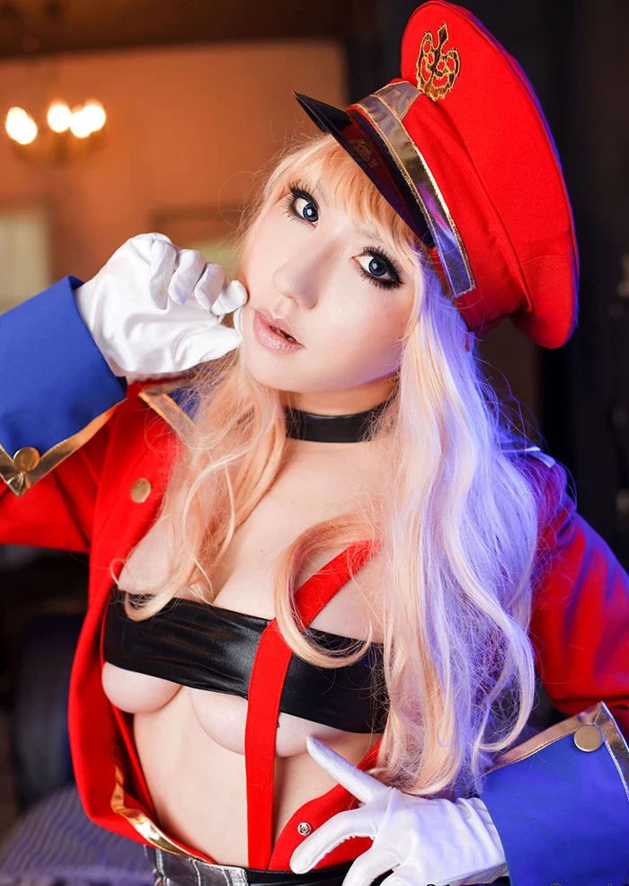 素人或AV女優的COSPLAY-31 [30P]