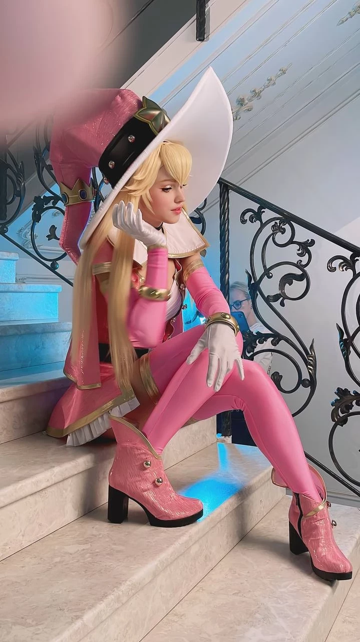 [Cosplay] Shirogane-sama - Princess Peach [Super Mario] [1 May 2022]