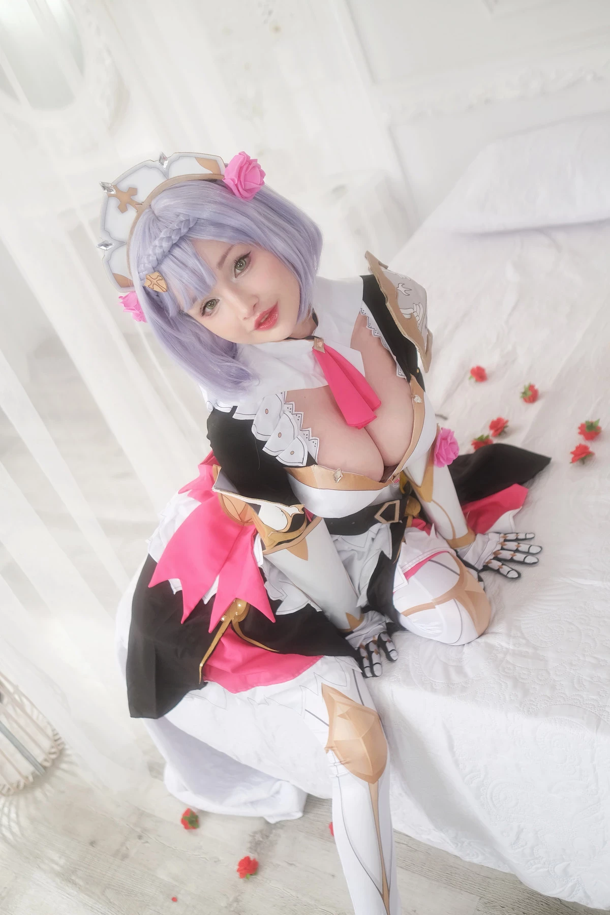 Hidori Rose Cosplay Noelle – Genshin Impact