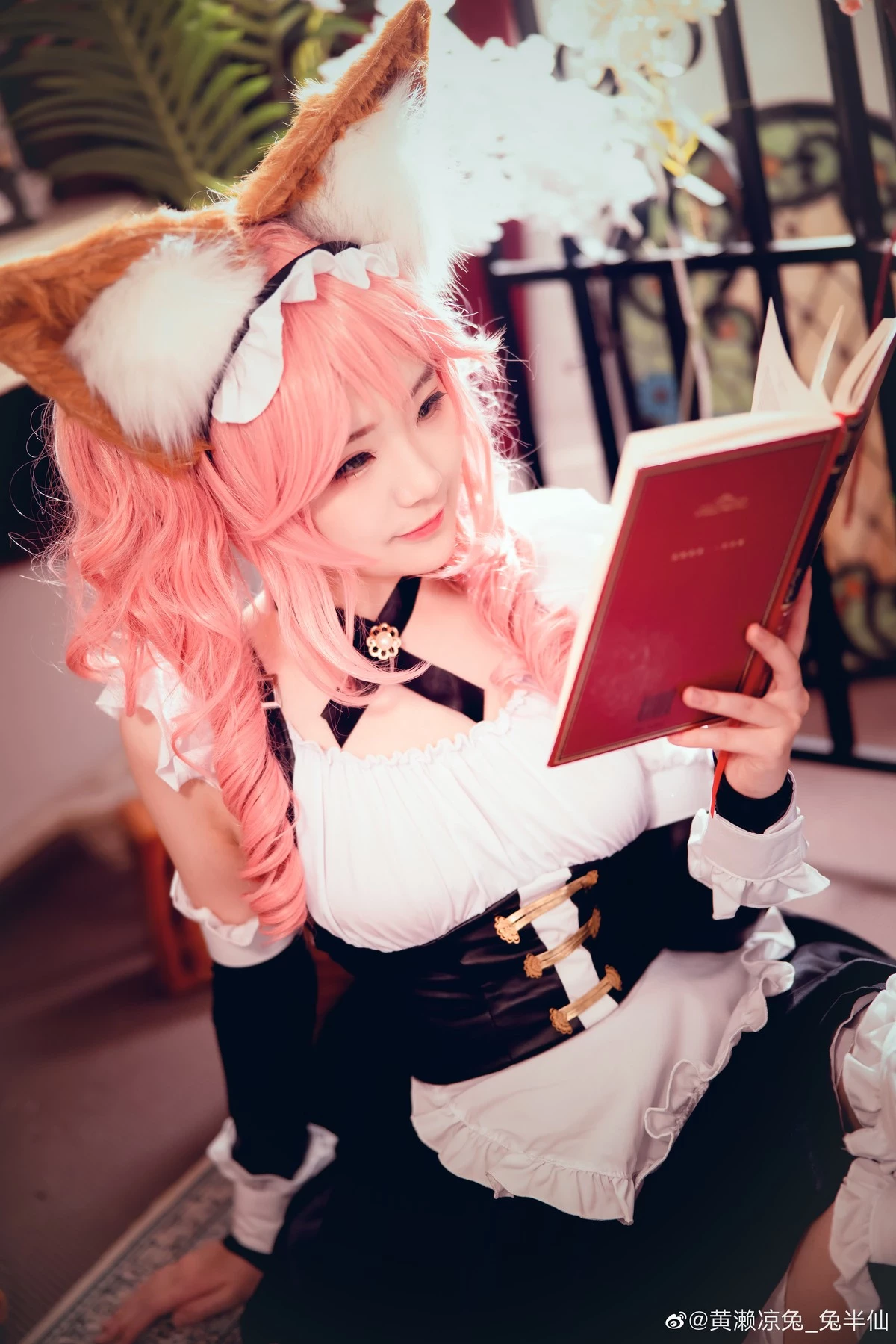 黃瀨涼兔_兔半仙 Cosplay fate玉藻前女僕ver