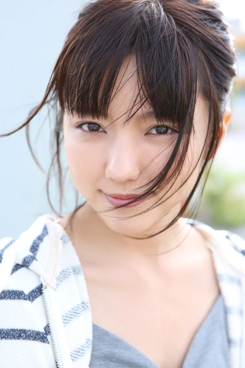 131 Erina Mano 真野恵里菜 1