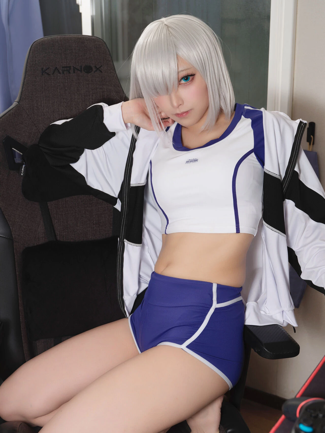 Akichi - 2B Sports