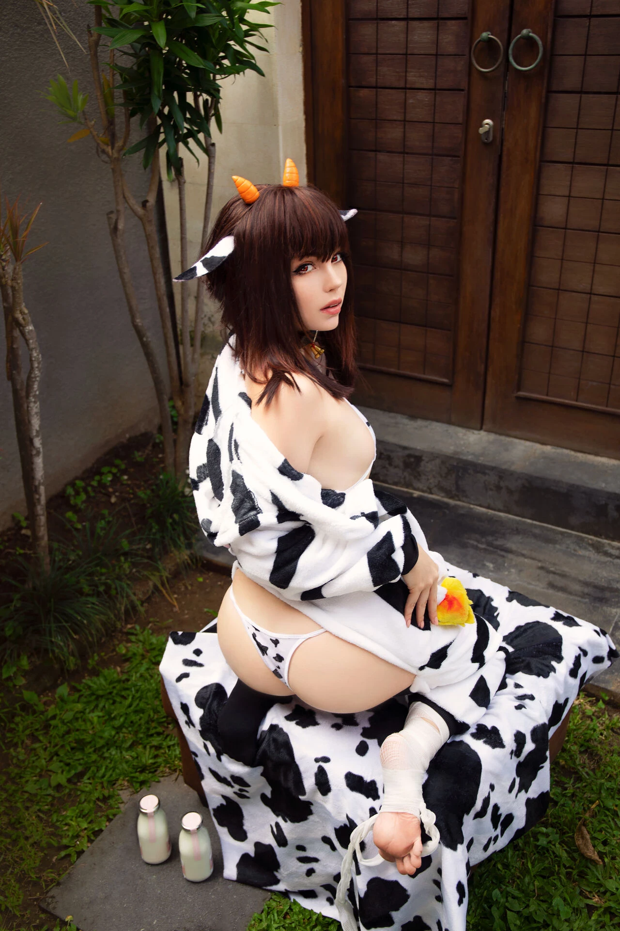 Caticornplay - Megumin Cow