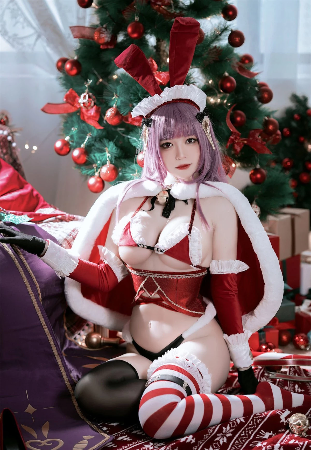 Cosplay 半半子 Christmas Bunny Aike