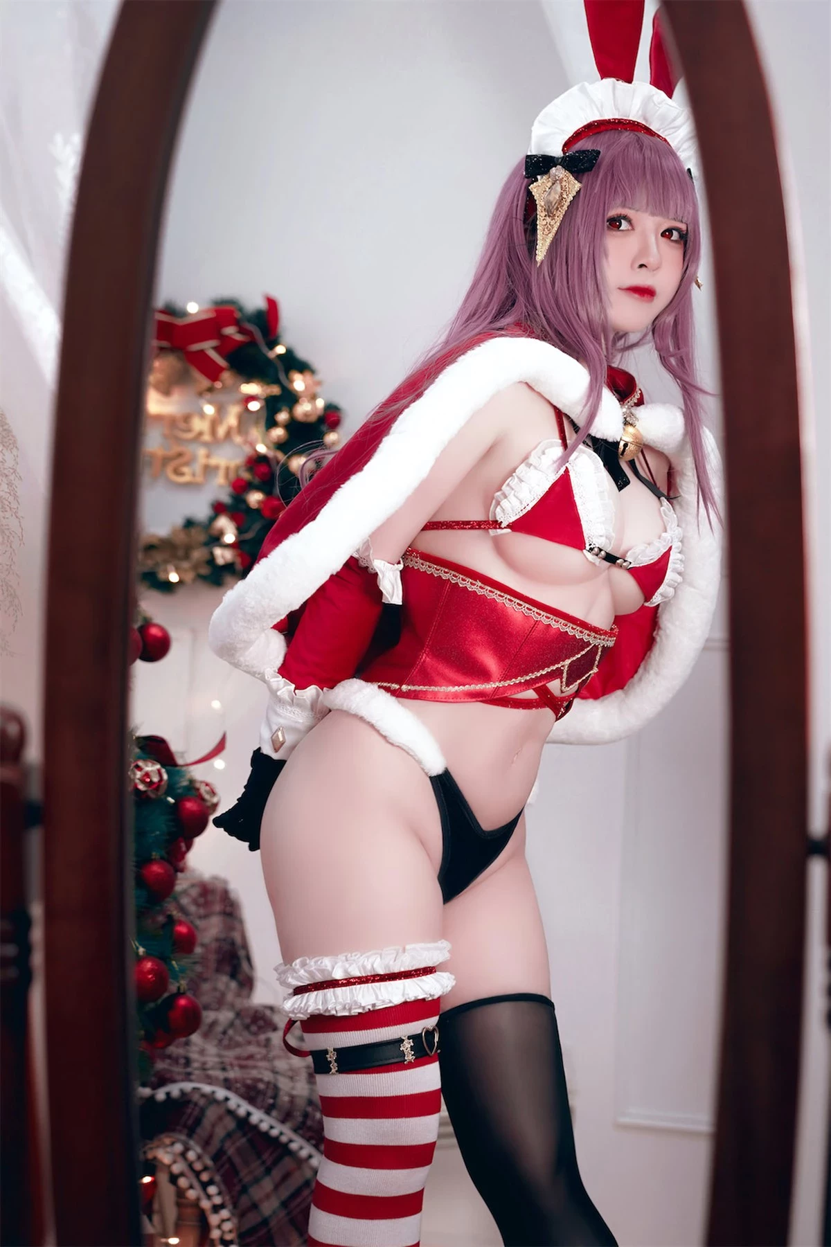 Cosplay 半半子 Christmas Bunny Aike