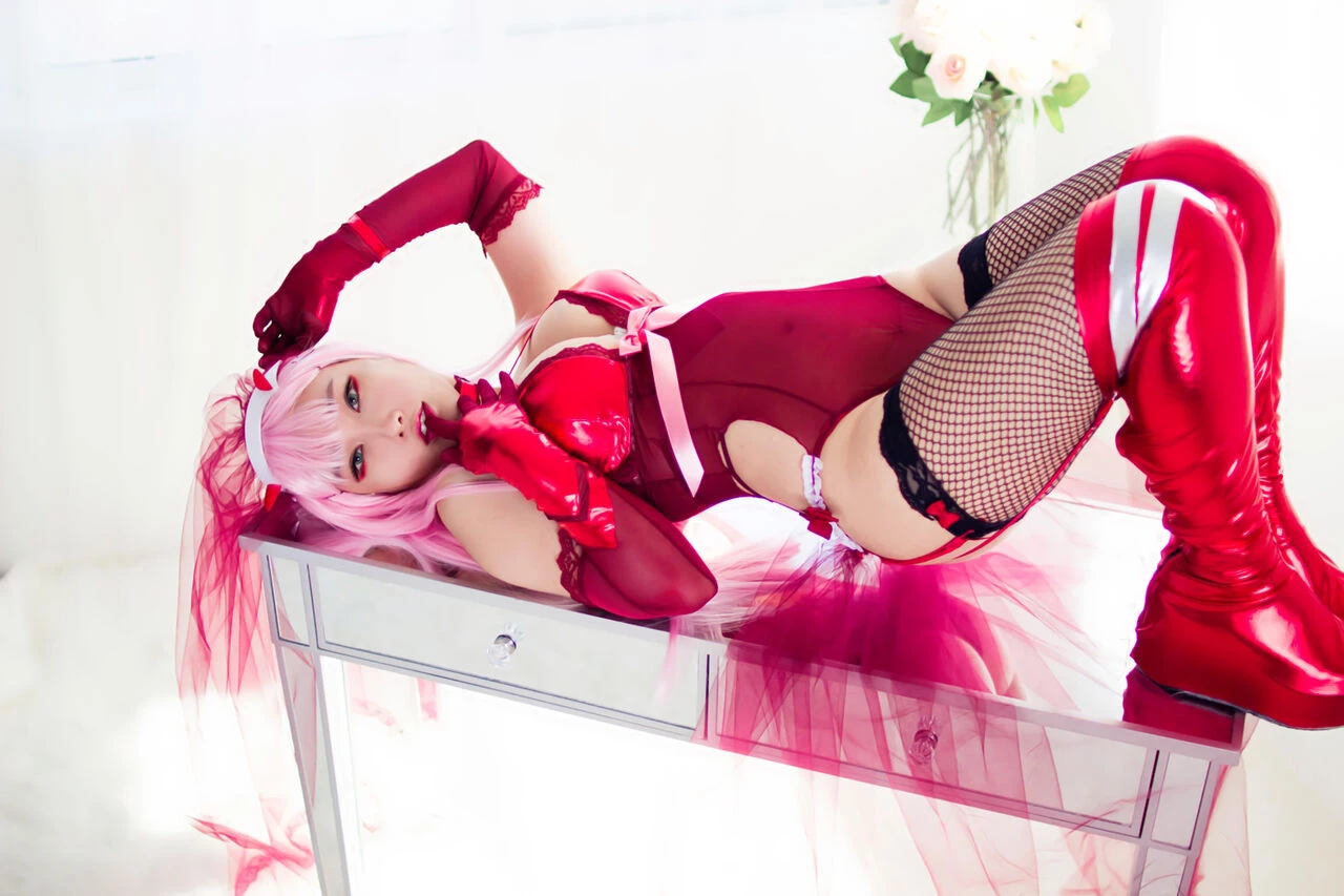 Rinnie Riot - Zero Two Bride