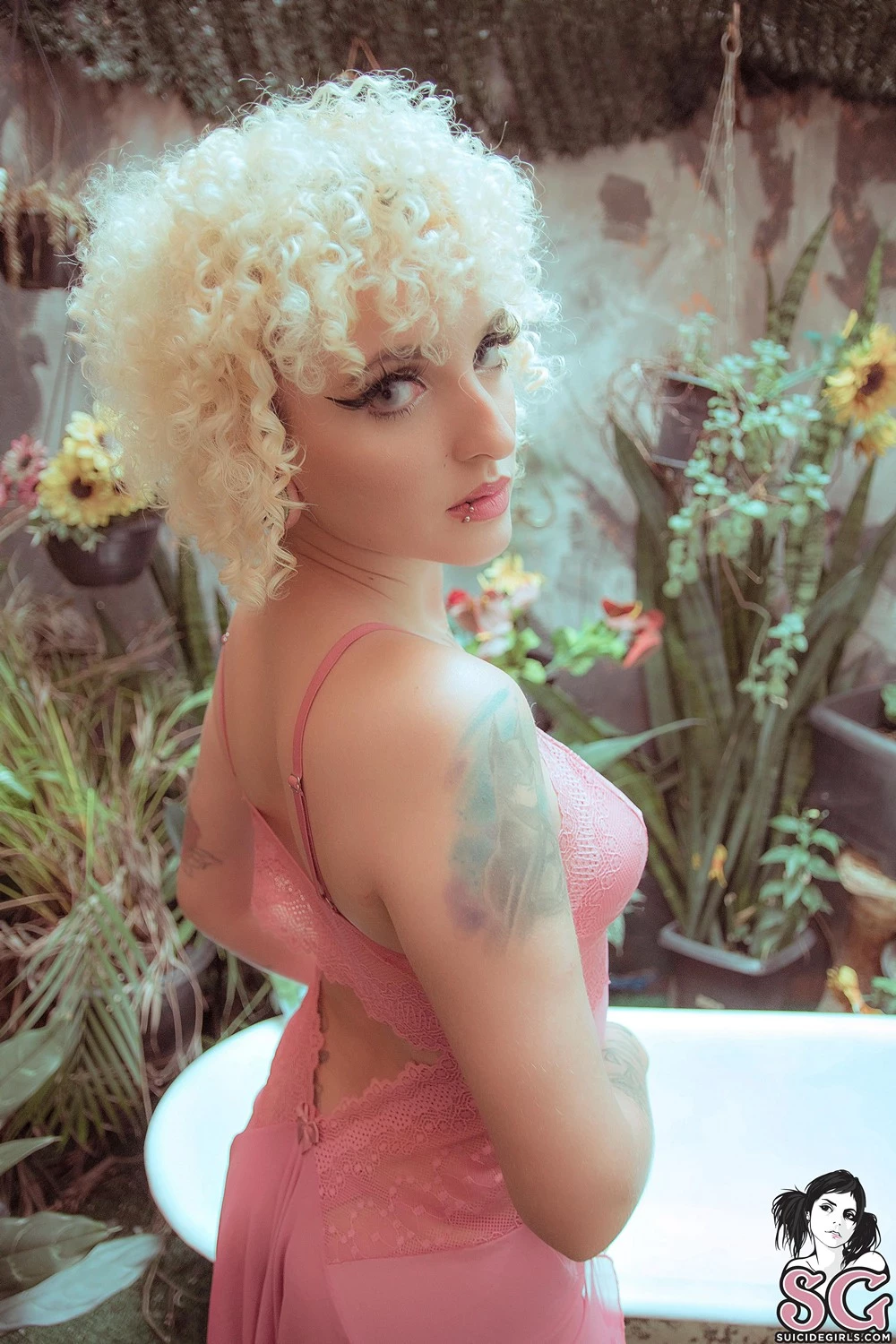 [Suicide Girls]Nov 24, 2024 - Misshunter - The Blonde Doll[51P]