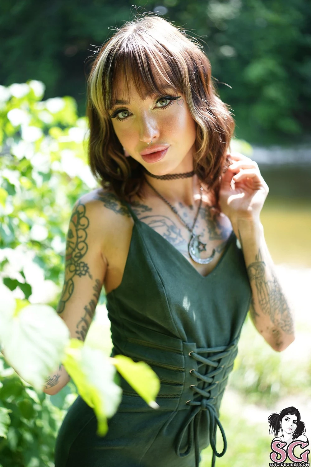 [Suicide Girls]Dec 12, 2024 - Lovesick - Forest Eyes[41P]