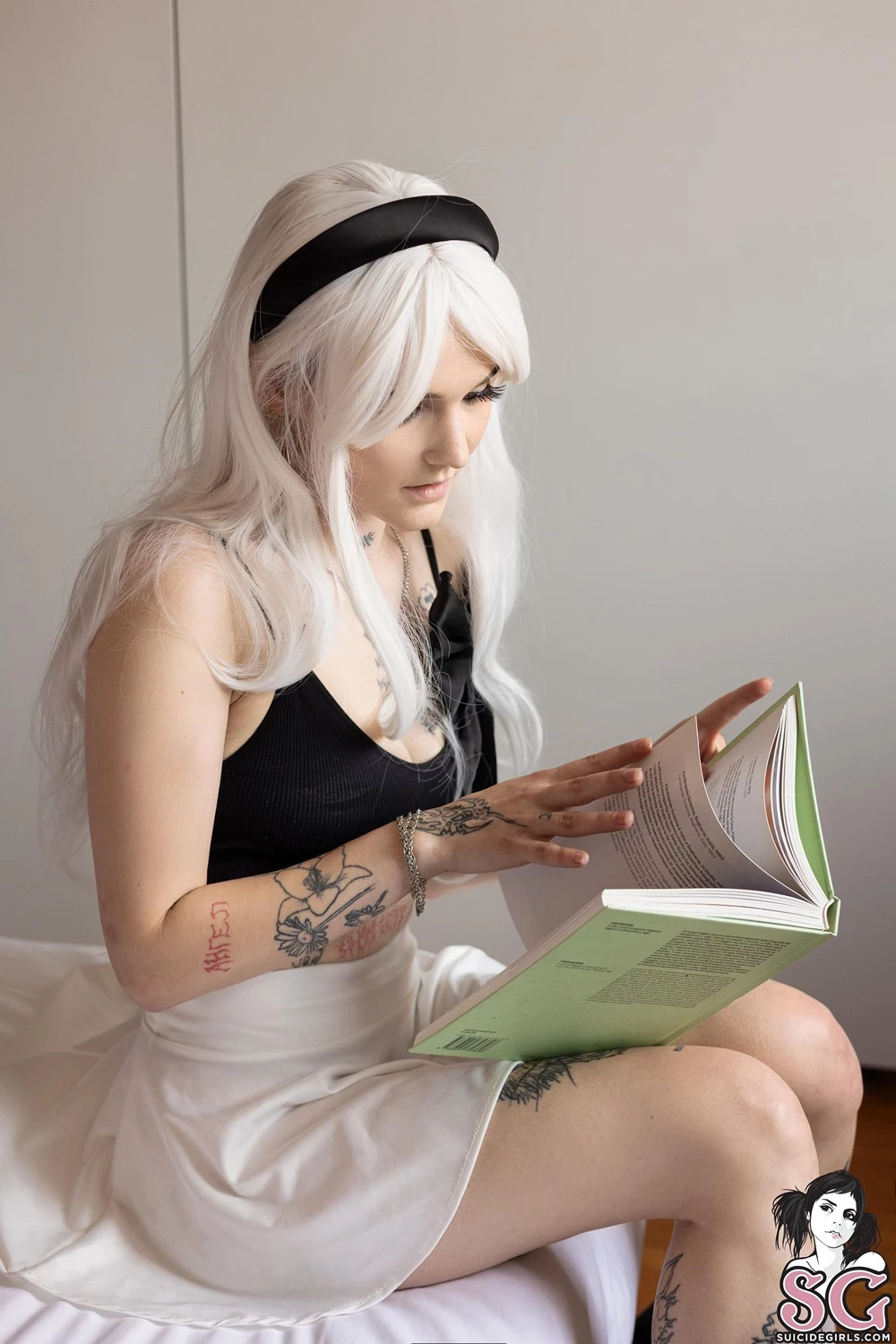 [Suicide Girls]Jan 05, 2025 - Raziel - Lost In The Story[55P]